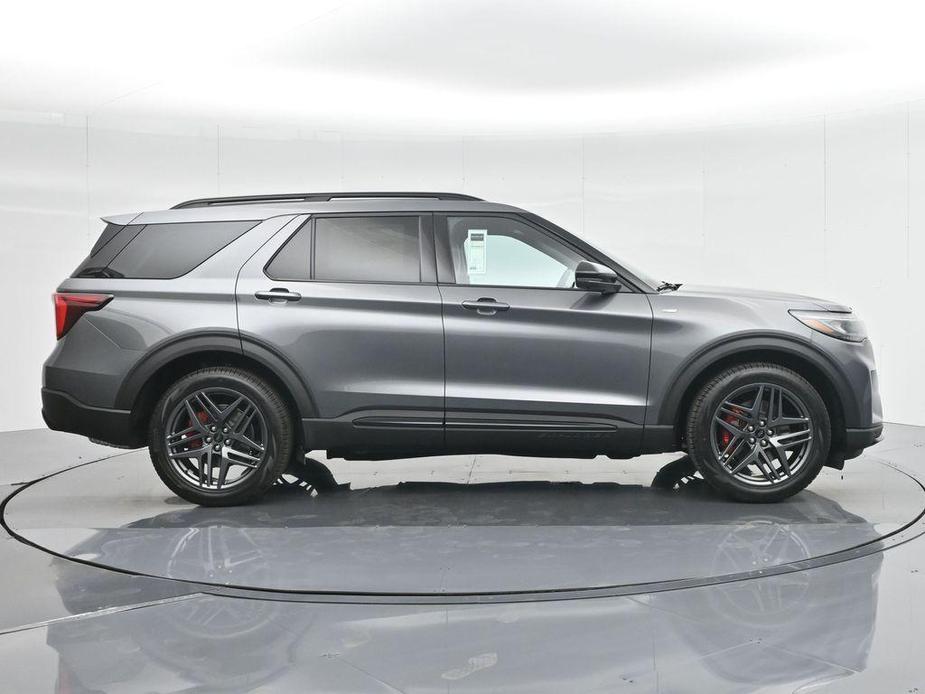 new 2025 Ford Explorer car