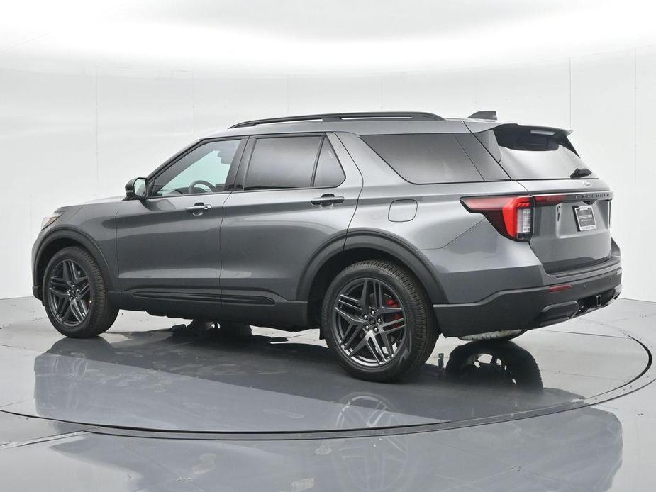 new 2025 Ford Explorer car