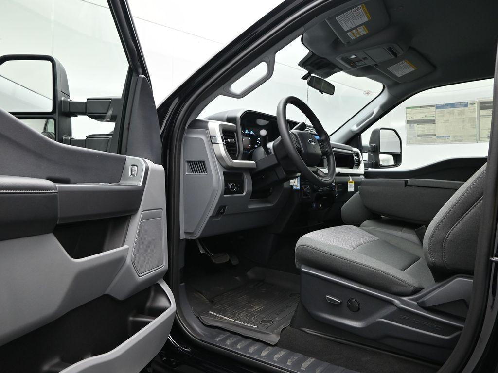 new 2024 Ford F-250 car, priced at $71,165