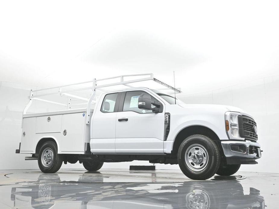 new 2024 Ford F-250 car, priced at $62,438