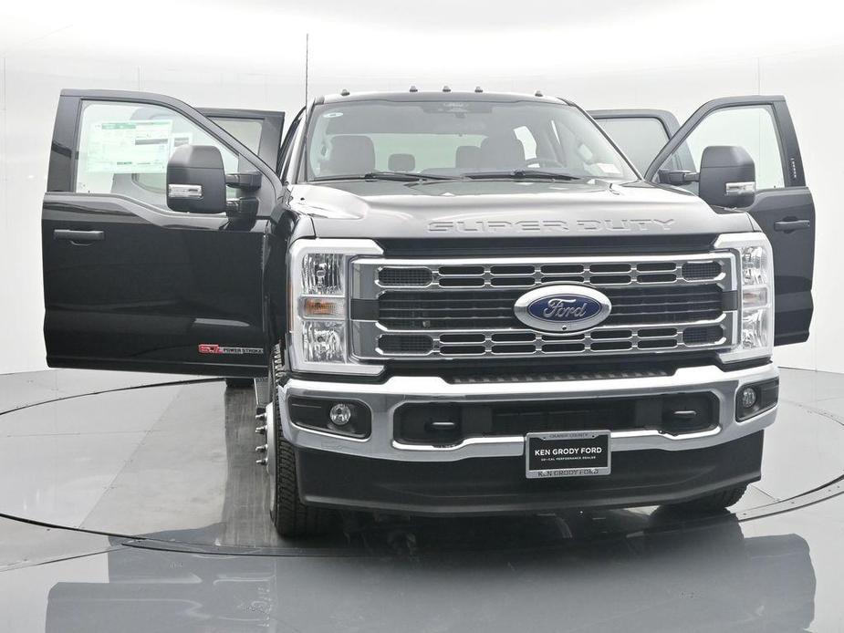 new 2024 Ford F-350 car, priced at $77,815