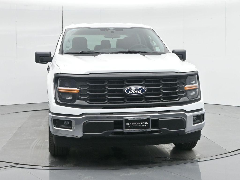 new 2025 Ford F-150 car, priced at $42,421