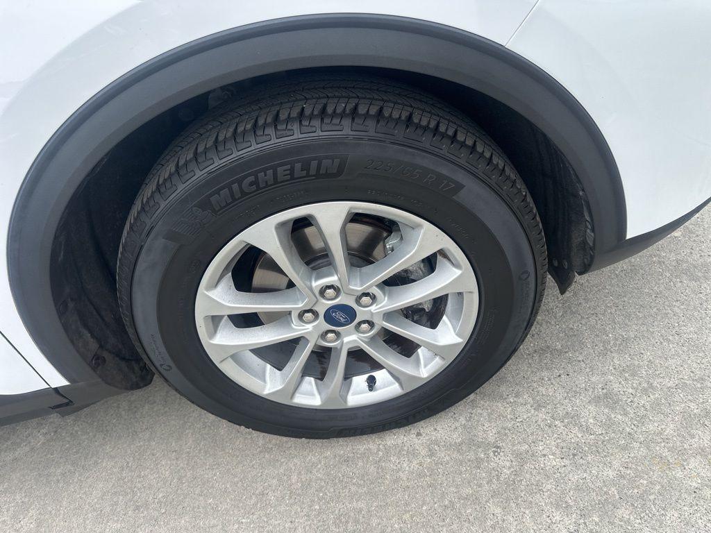 used 2022 Ford Escape car, priced at $22,600