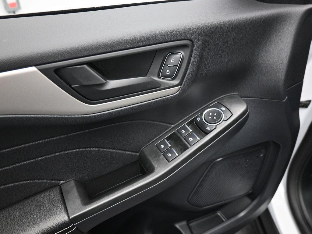 used 2022 Ford Escape car, priced at $22,600