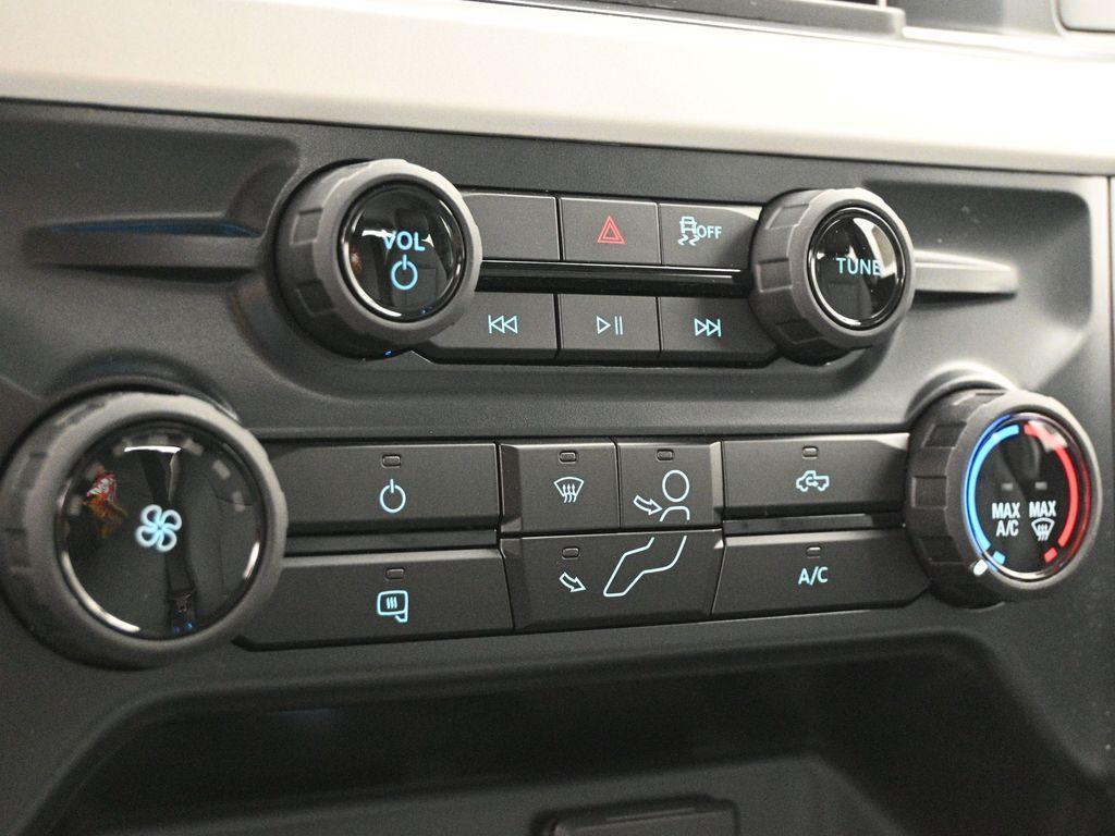 new 2025 Ford F-250 car, priced at $54,375
