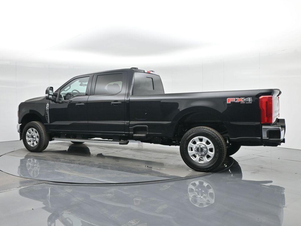 new 2024 Ford F-350 car, priced at $78,370