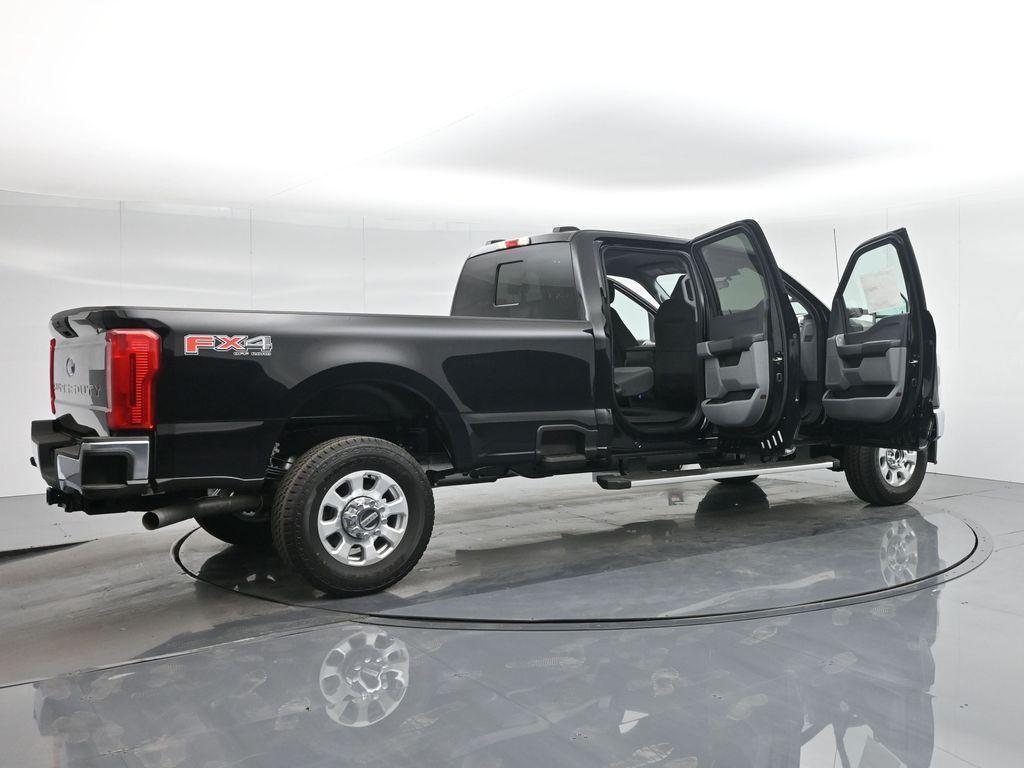 new 2024 Ford F-350 car, priced at $78,370