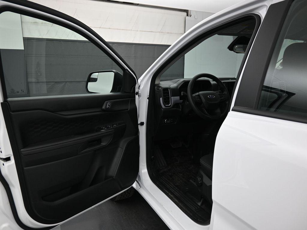 new 2025 Ford Ranger car, priced at $33,580