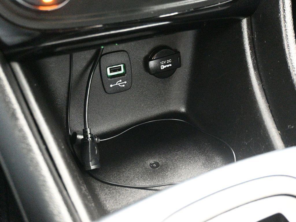 used 2014 Chrysler 200 car, priced at $9,900