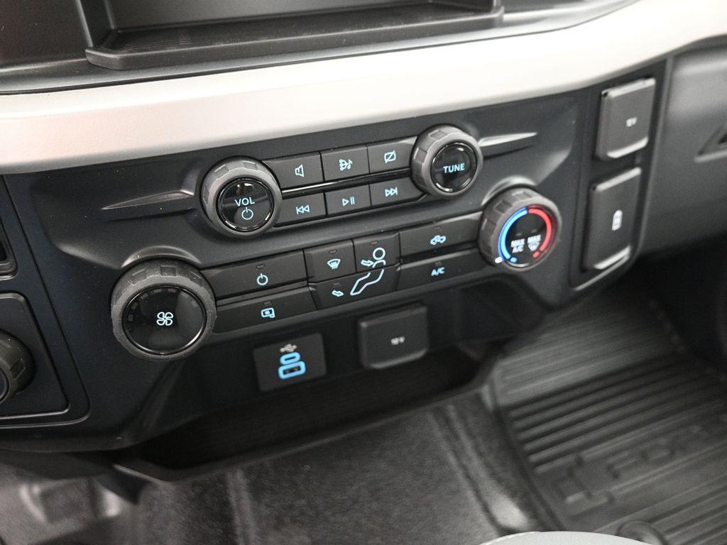 new 2024 Ford F-250 car, priced at $66,365