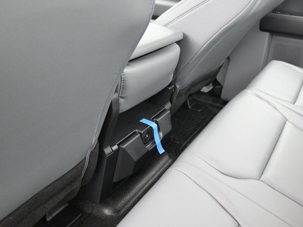 new 2024 Ford F-250 car, priced at $66,365