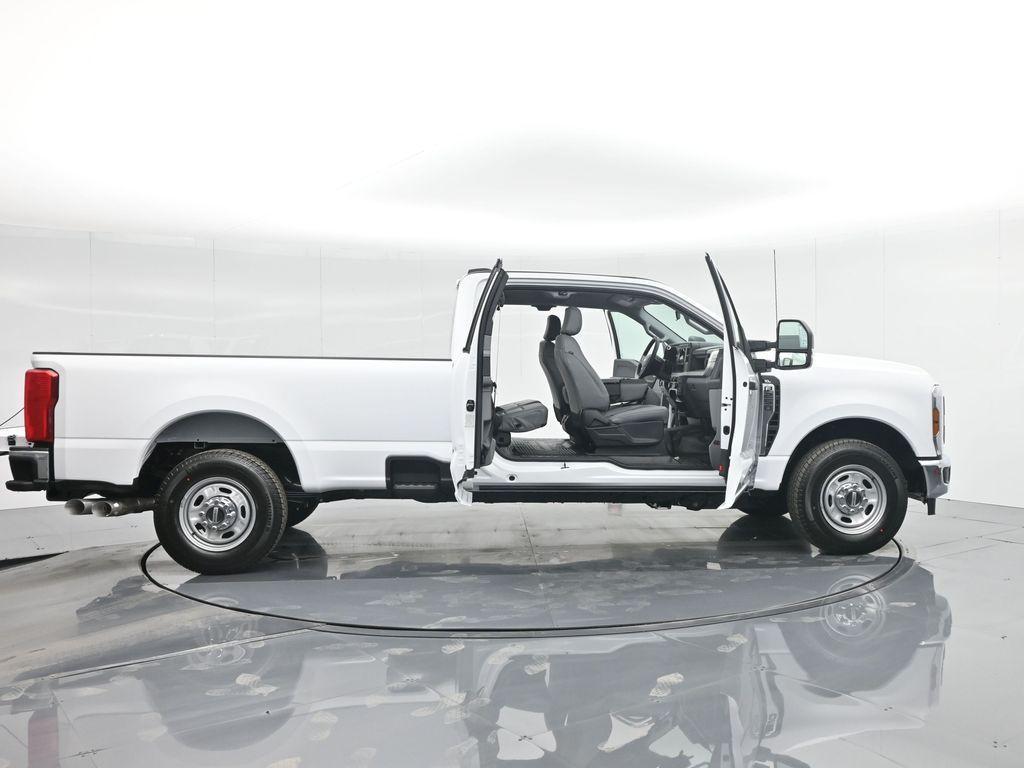 new 2024 Ford F-250 car, priced at $61,515