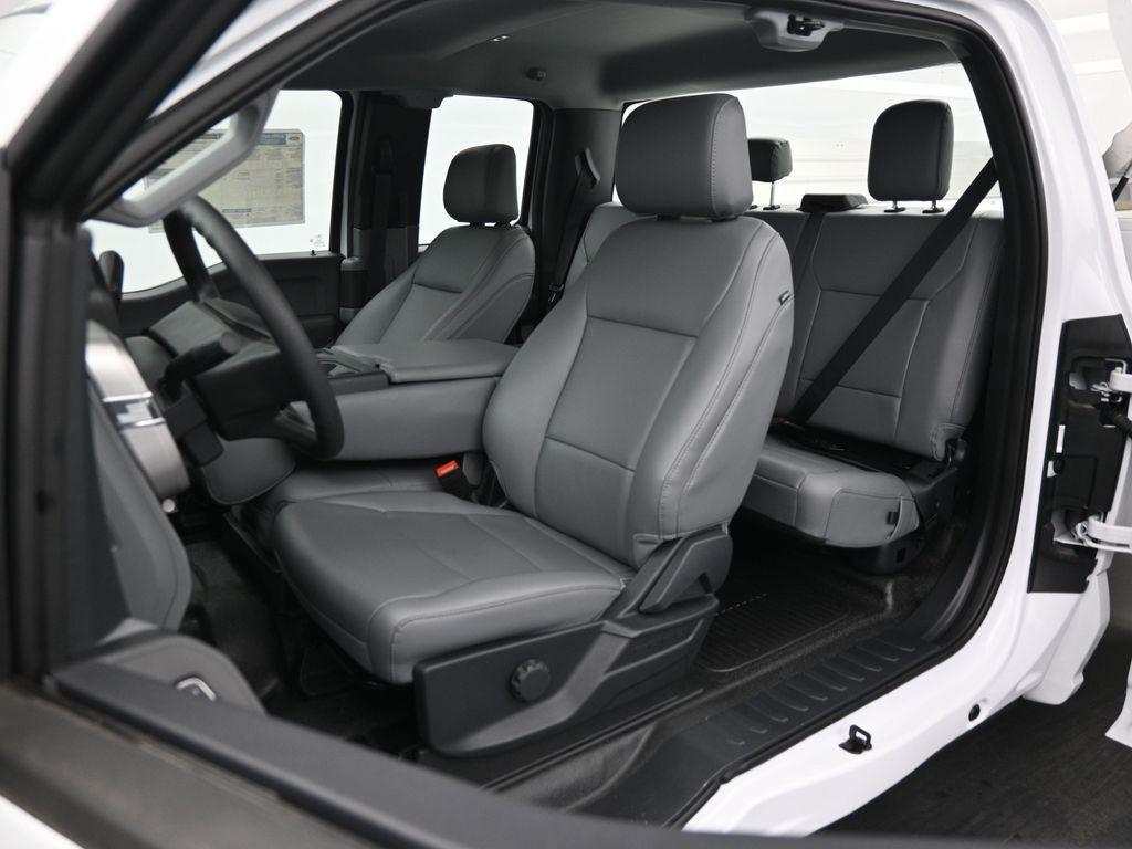 new 2024 Ford F-250 car, priced at $66,365