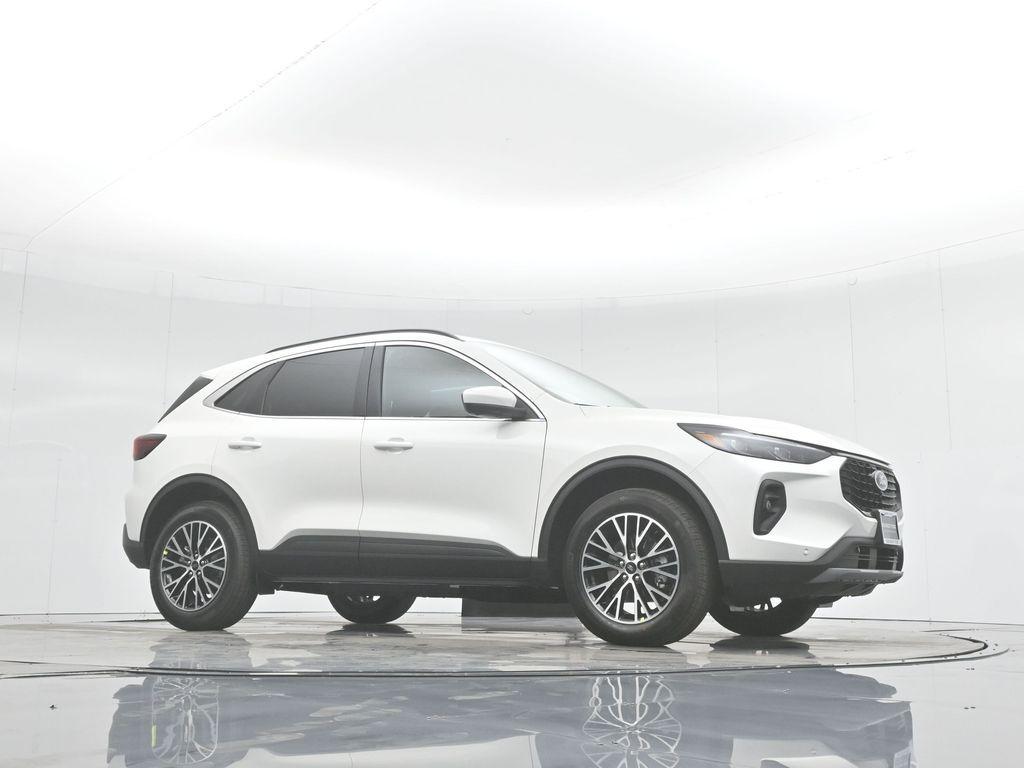 new 2025 Ford Escape car, priced at $38,742