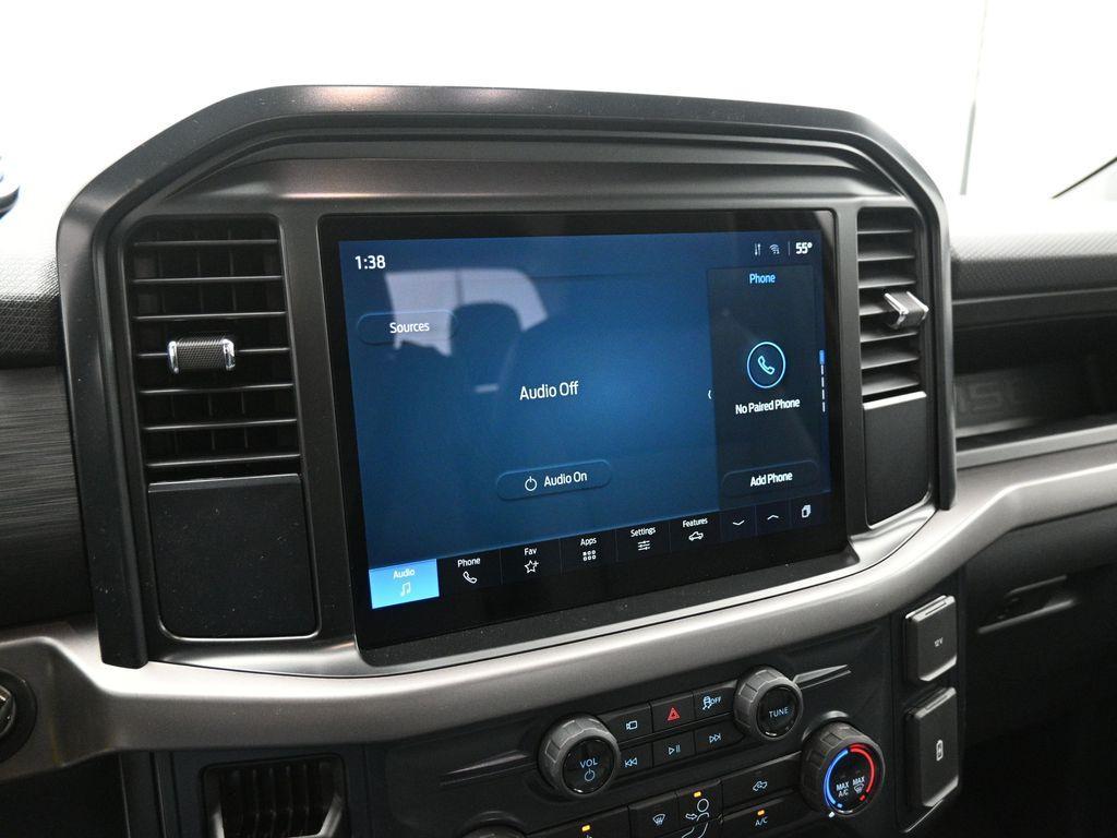 new 2025 Ford F-150 car, priced at $39,352
