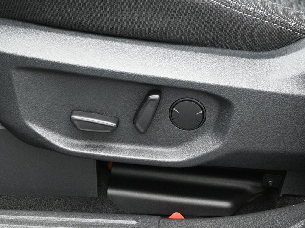 new 2025 Ford Ranger car, priced at $43,940