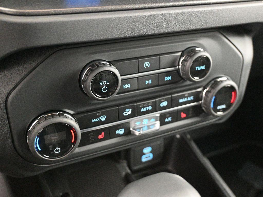 new 2025 Ford Bronco car, priced at $47,760