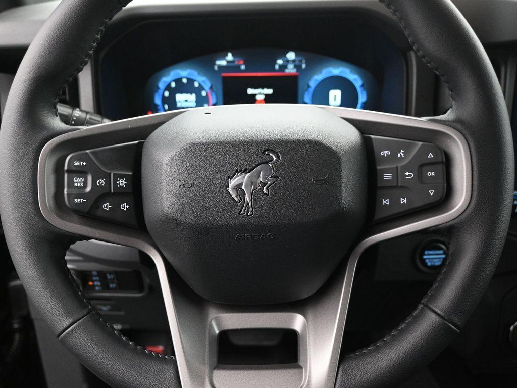 new 2025 Ford Bronco car, priced at $47,760