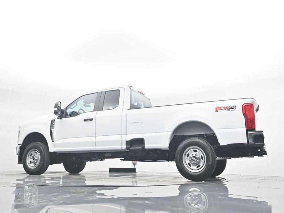 new 2024 Ford F-250 car, priced at $53,890