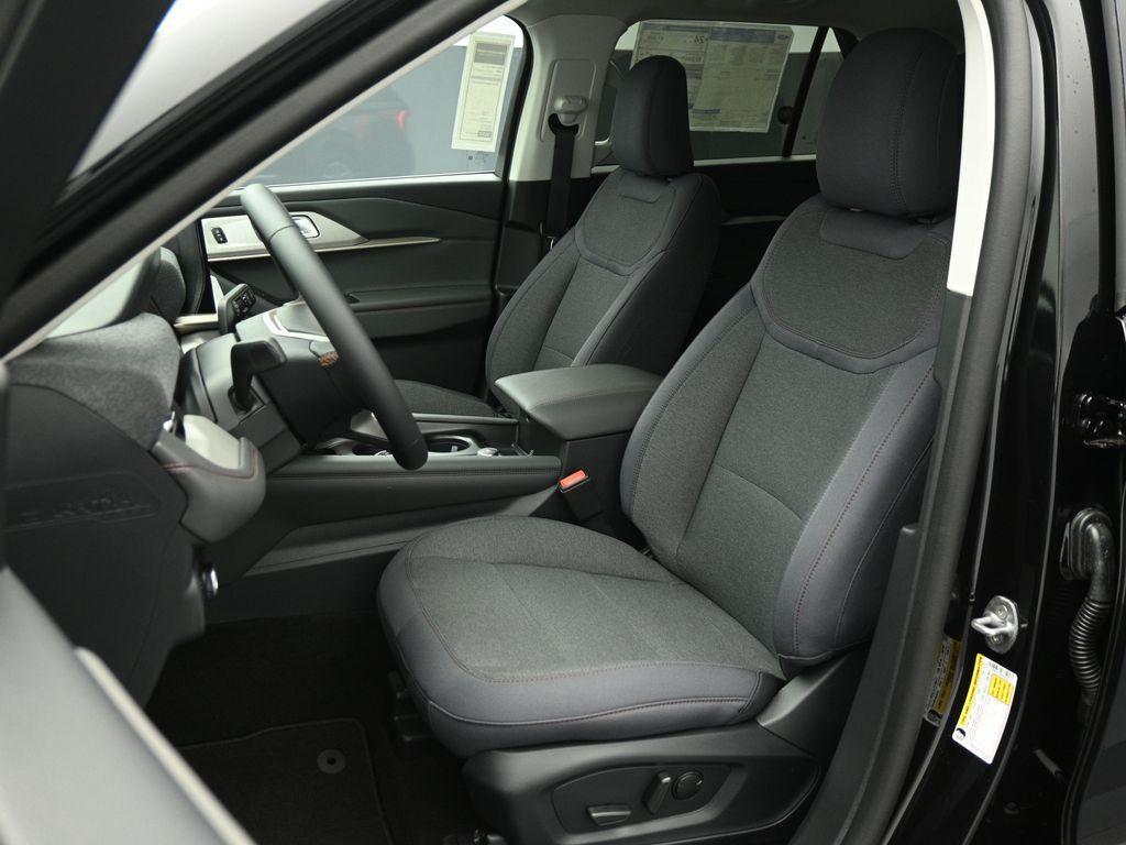 new 2025 Ford Explorer car, priced at $40,280