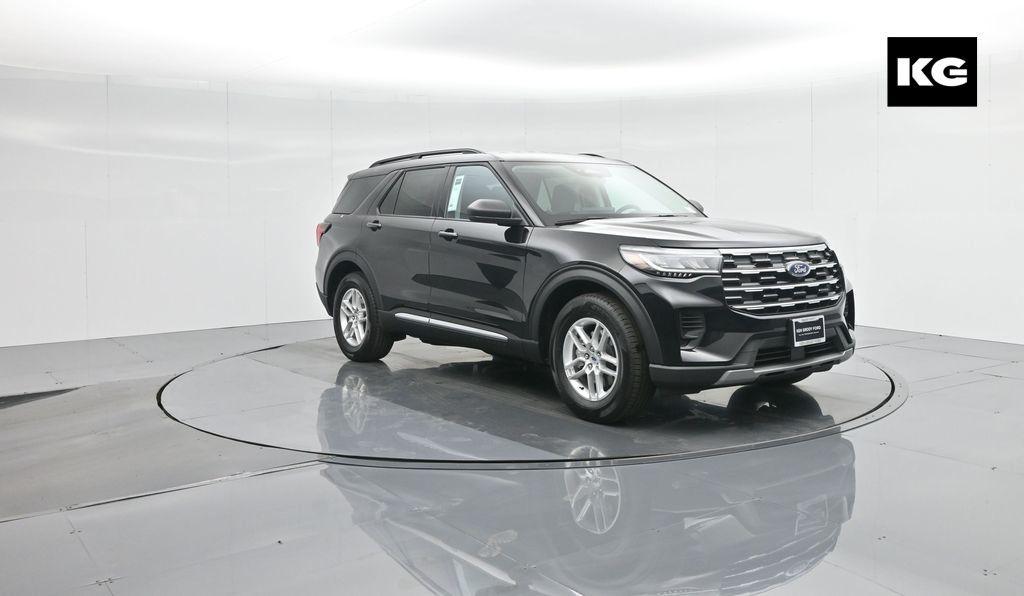 new 2025 Ford Explorer car, priced at $40,280