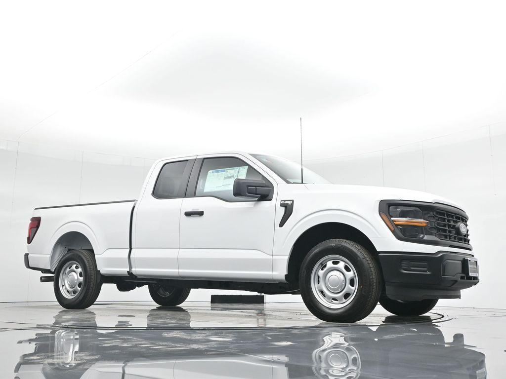 new 2024 Ford F-150 car, priced at $43,380