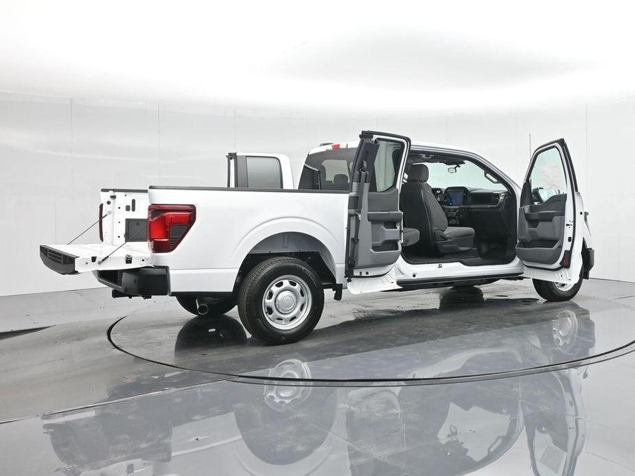 new 2024 Ford F-150 car, priced at $43,380