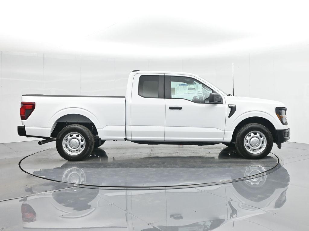 new 2024 Ford F-150 car, priced at $43,380