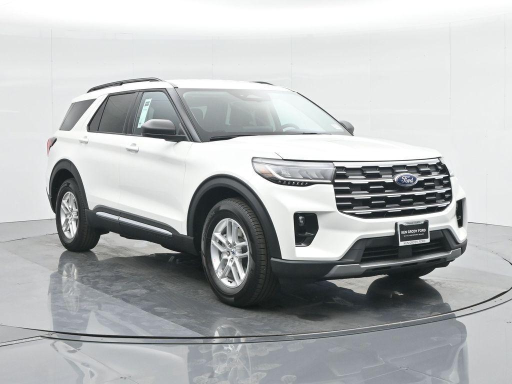 new 2025 Ford Explorer car, priced at $45,605