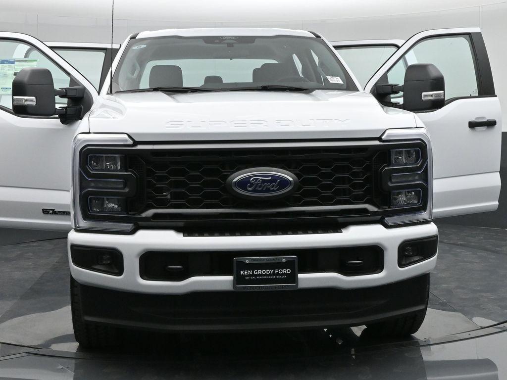 new 2024 Ford F-250 car, priced at $71,075