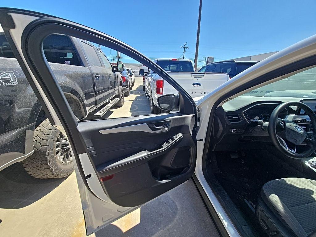 used 2022 Ford Escape car, priced at $21,800
