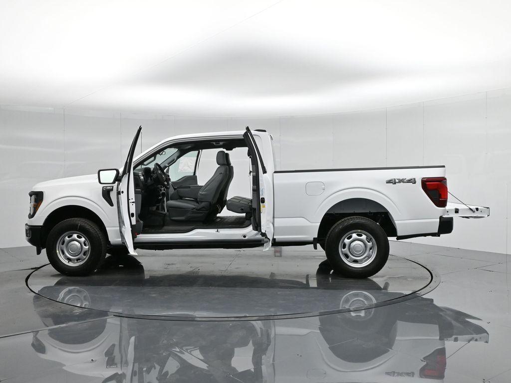 new 2024 Ford F-150 car, priced at $43,280