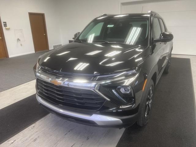 new 2024 Chevrolet TrailBlazer car, priced at $30,300