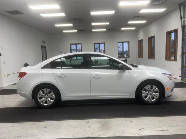 used 2014 Chevrolet Cruze car, priced at $9,306