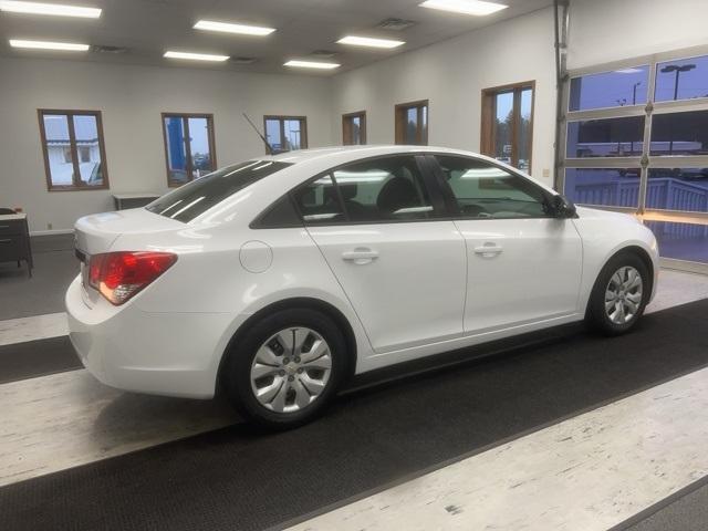 used 2014 Chevrolet Cruze car, priced at $9,306