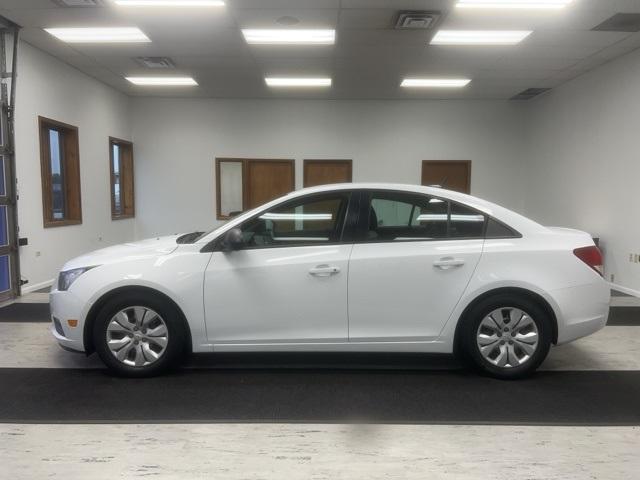 used 2014 Chevrolet Cruze car, priced at $9,306