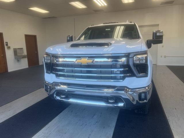 new 2025 Chevrolet Silverado 3500 car, priced at $85,365