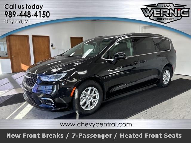 used 2022 Chrysler Pacifica car, priced at $22,995