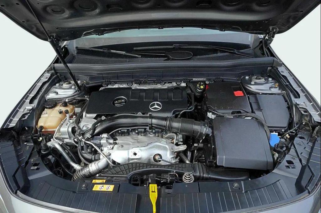 used 2020 Mercedes-Benz GLB 250 car, priced at $26,888