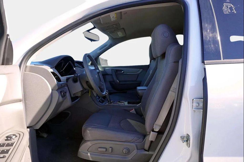 used 2017 Chevrolet Traverse car, priced at $15,988