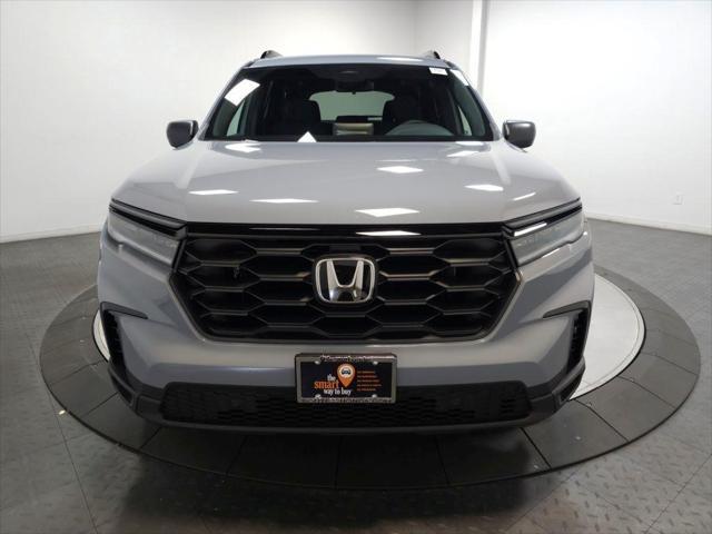 new 2025 Honda Pilot car, priced at $44,205