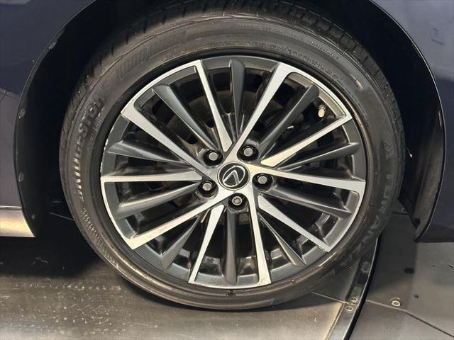 used 2022 Lexus ES 250 car, priced at $31,500