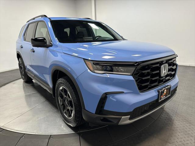 new 2025 Honda Pilot car, priced at $52,950