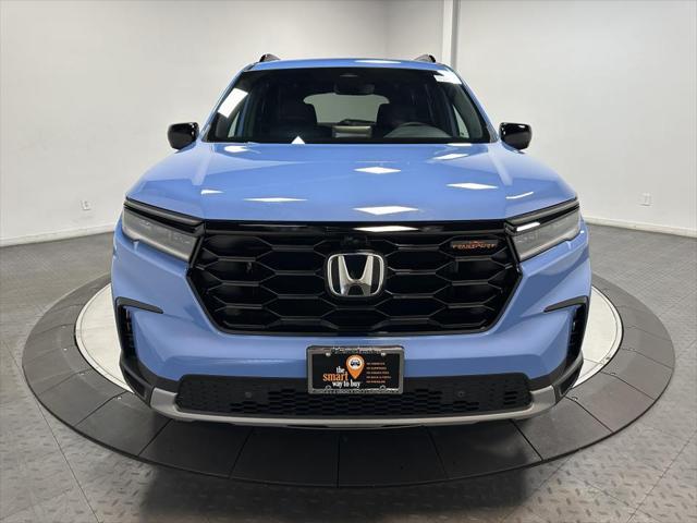 new 2025 Honda Pilot car, priced at $52,950