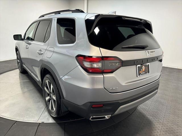 new 2025 Honda Pilot car, priced at $51,050