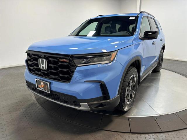 new 2025 Honda Pilot car, priced at $53,980