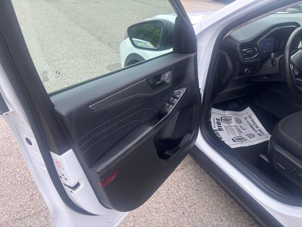 used 2024 Ford Escape car, priced at $22,995