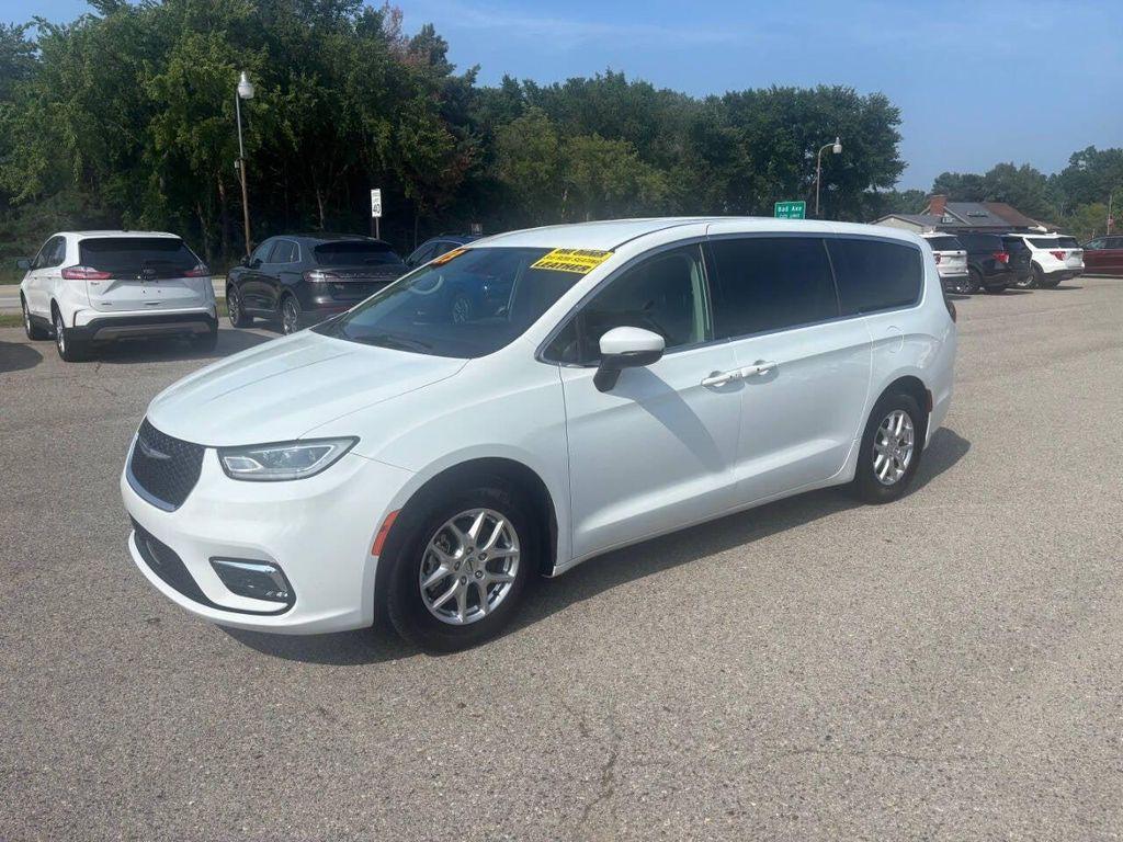 used 2023 Chrysler Pacifica car, priced at $25,495