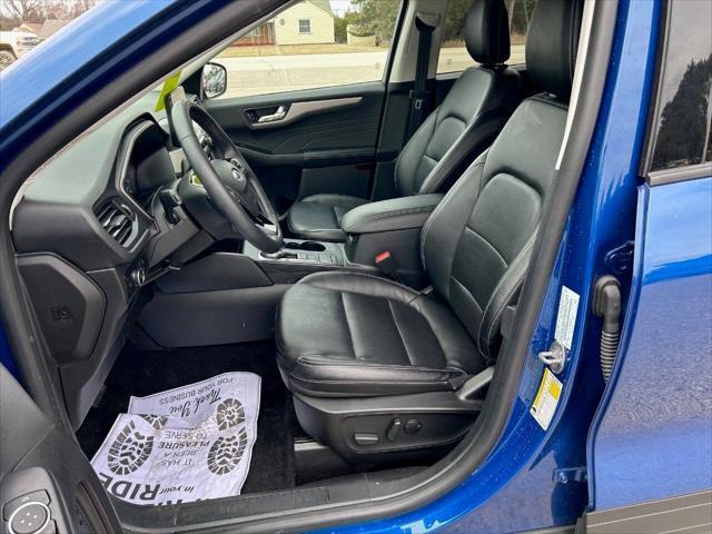used 2022 Ford Escape car, priced at $23,995