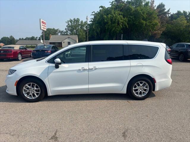 used 2023 Chrysler Pacifica car, priced at $24,995